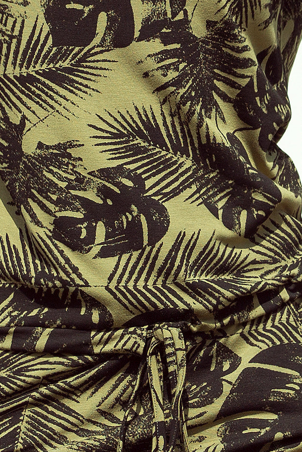 13-85 Sportliches Kleid - runde Blätter + KHAKI
