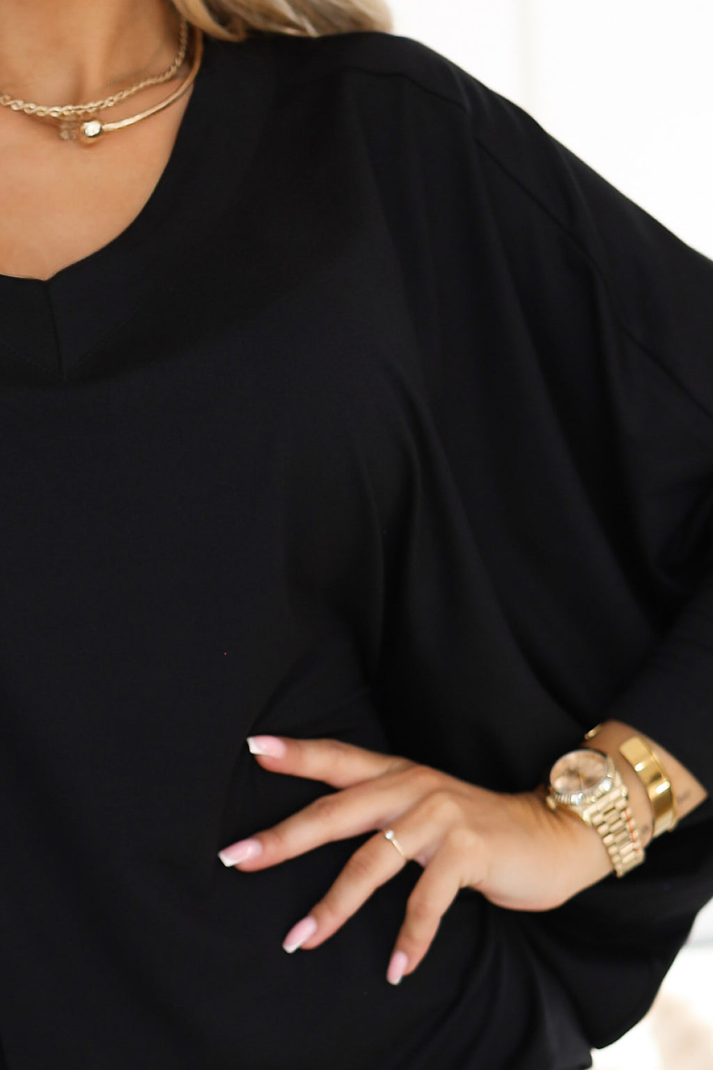 402-10 Bequemes Fledermauskleid mit langen Ärmeln - schwarz