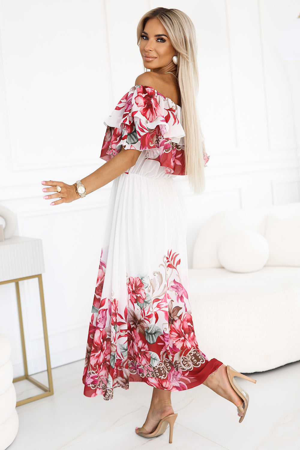 606-1 Langes Sommerkleid mit spanischem Muster - florales rotes Ombre-Muster