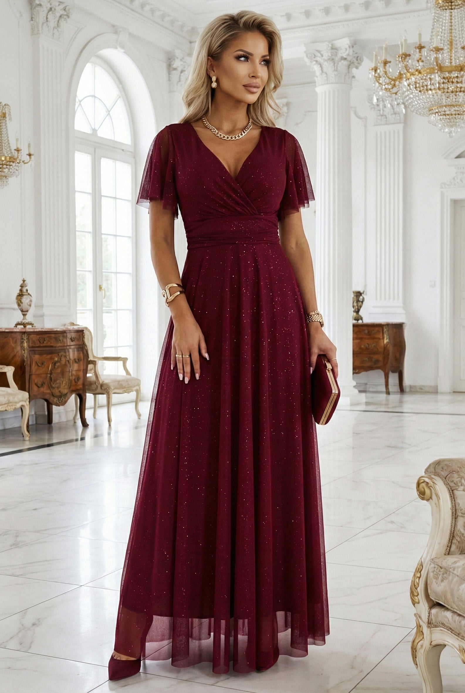 635-5 MELANIA langes, glänzendes Kleid mit Ausschnitt und kurzen Ärmeln - bordeauxrot