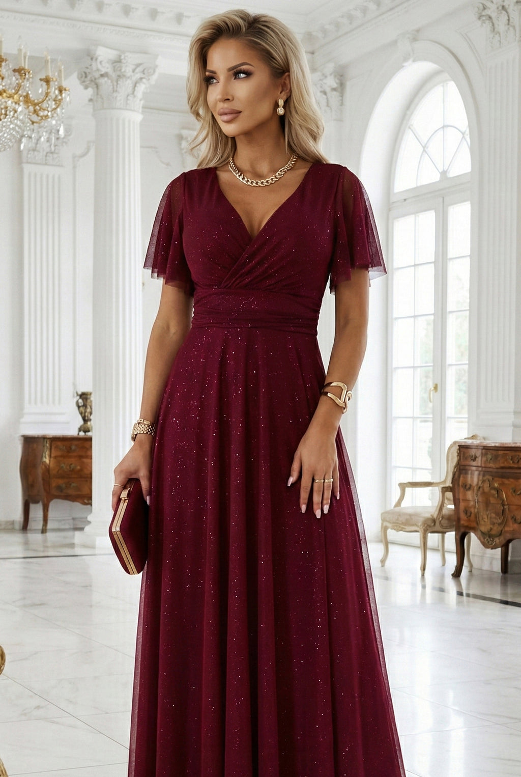 635-5 MELANIA langes, glänzendes Kleid mit Ausschnitt und kurzen Ärmeln - bordeauxrot