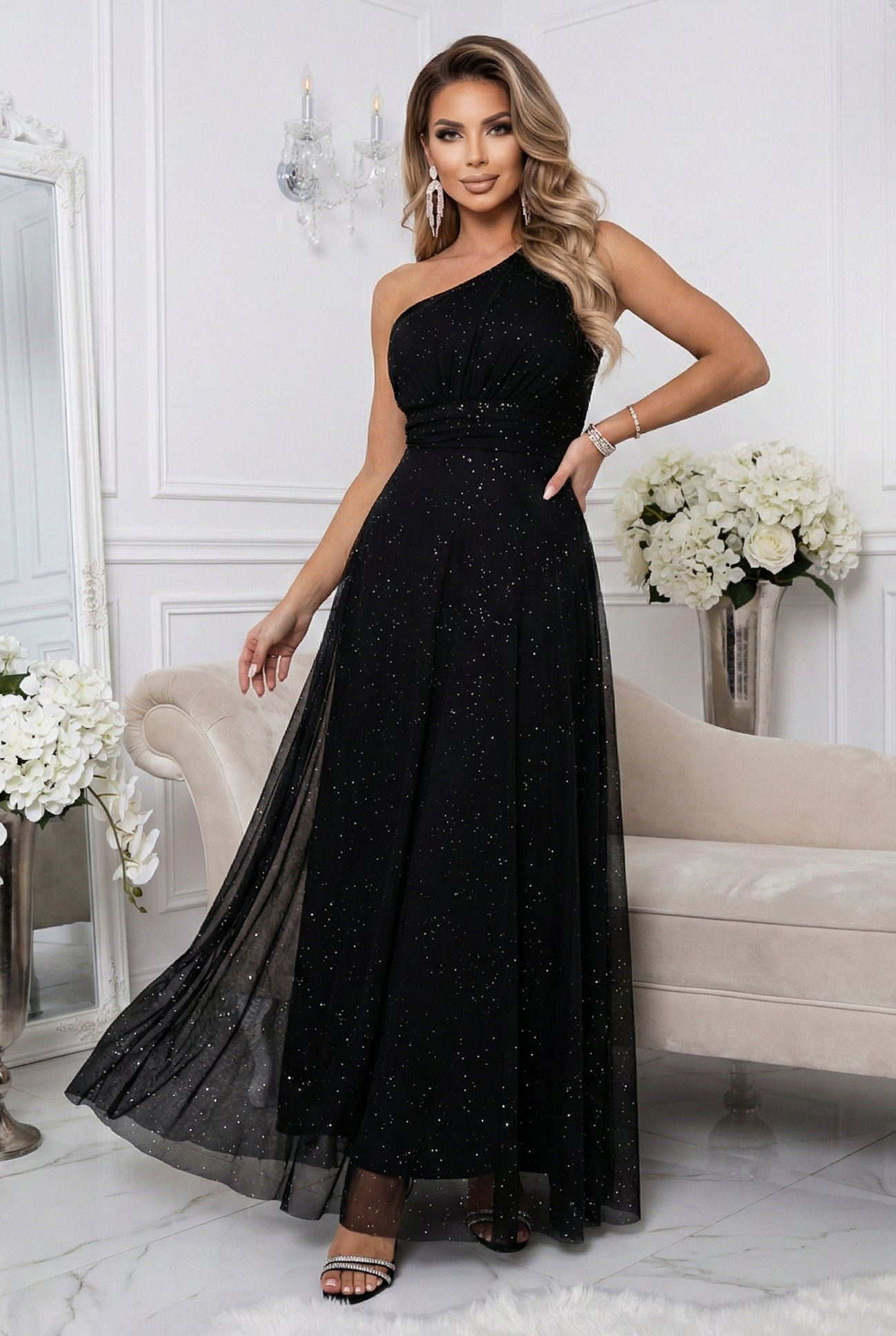 656-3 Langes, glänzendes, schulterfreies Abendkleid - klassisches Schwarz