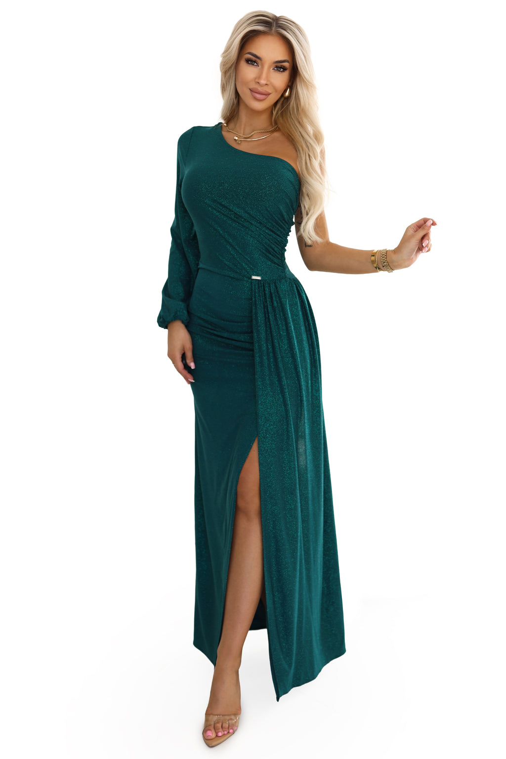 658-2 Glitzerndes, schulterfreies Maxikleid mit asymmetrischen Ärmeln und Schlitz - flaschengrün